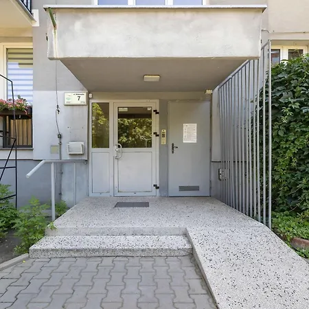 High With A View Of The Old Town By Renters Appartement Krakau