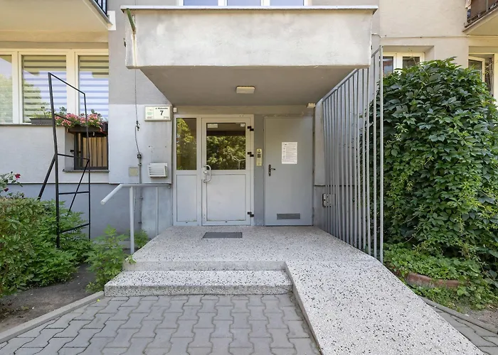 High With A View Of The Old Town By Renters Appartement Krakau